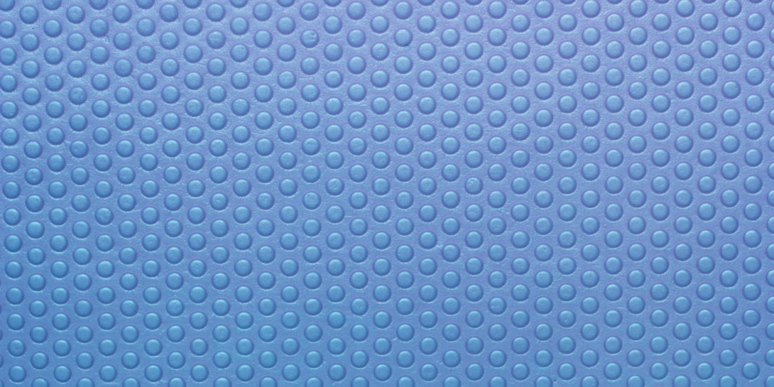PLV plastique - Yeti Factory PLV multi matériaux