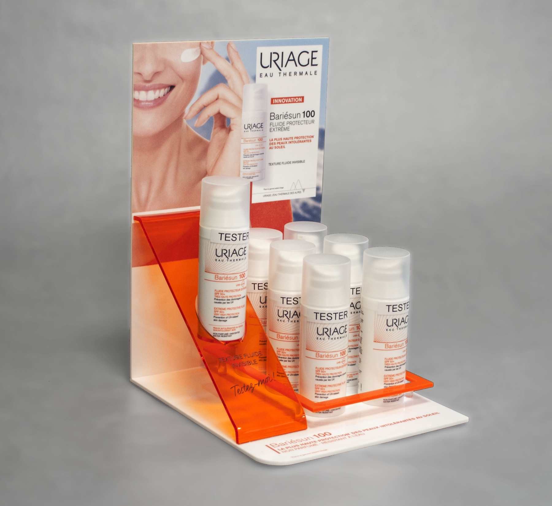 PLV plastique parapharmacie Uriage
